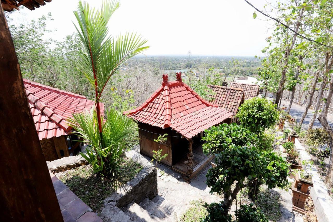 Newalaskuliner & Homestaywatulumbung Kretek Exteriér fotografie